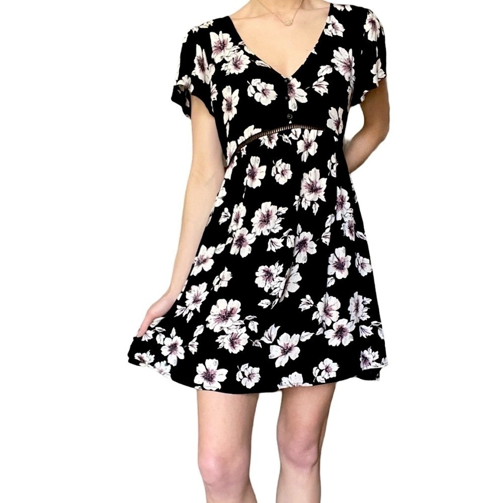 *5 for $20* Hem & Thread Black Floral Dress